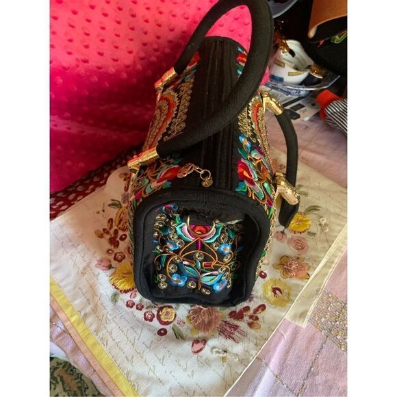 DAUBDO Embroidered Handbag Amazon - Picture 9 of 10